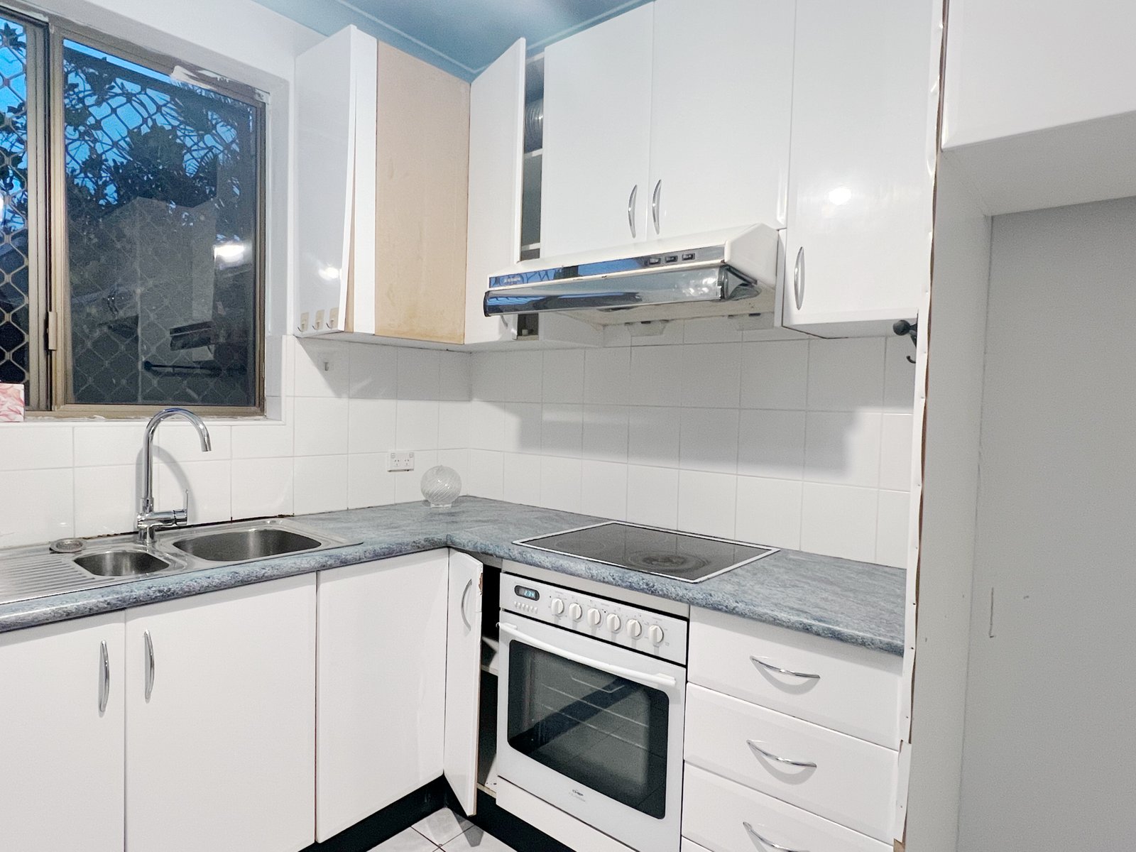 4/32 West Street HURSTVILLE 5