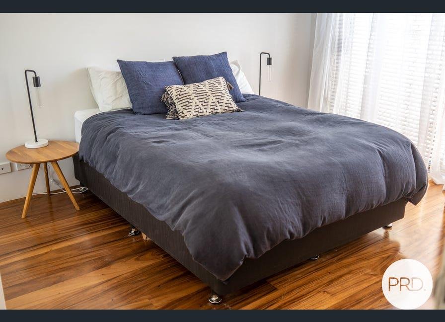 4/32 Williams Street MERMAID BEACH 5