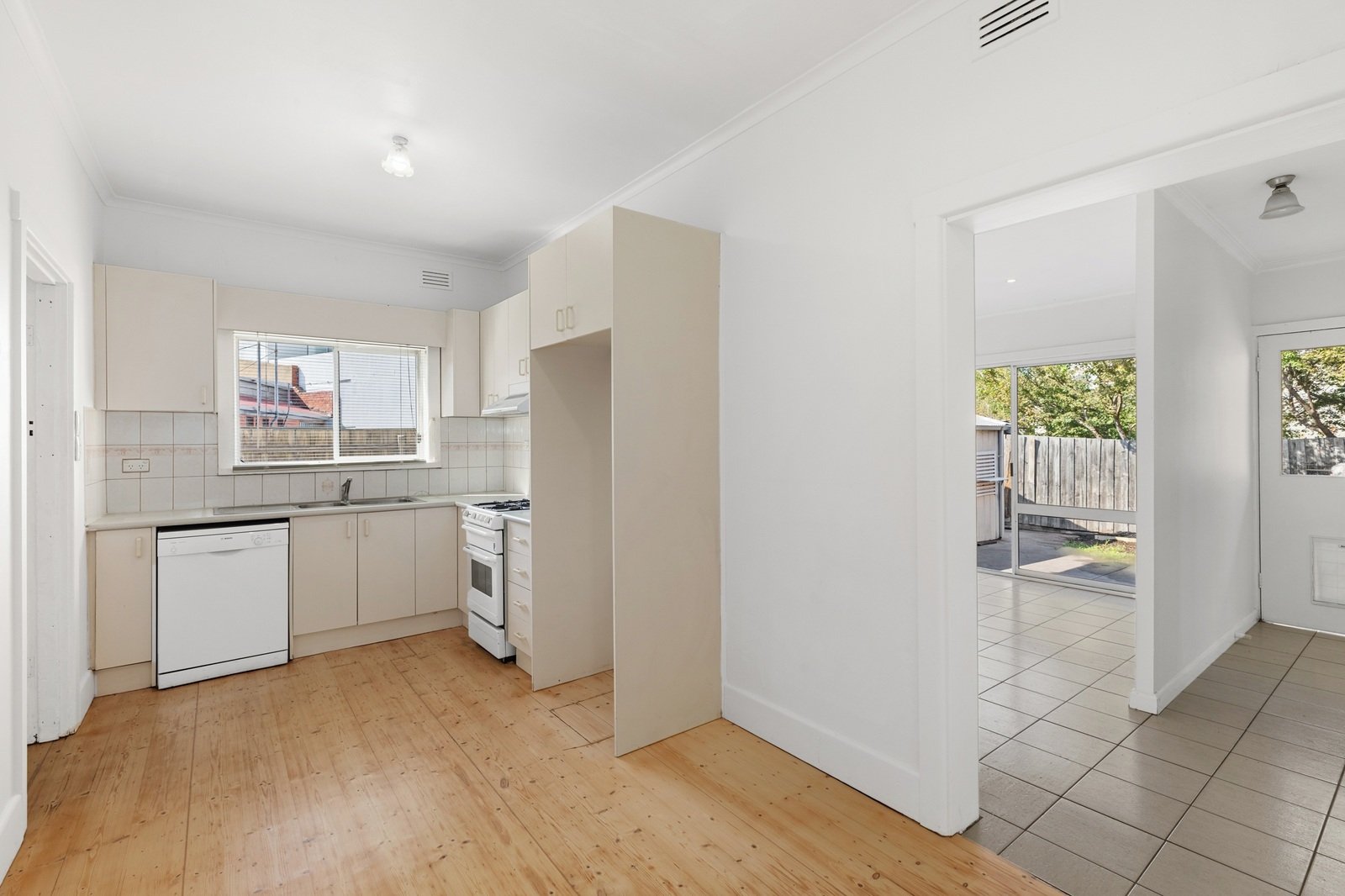 Gallery: 432 Williamstown Road
