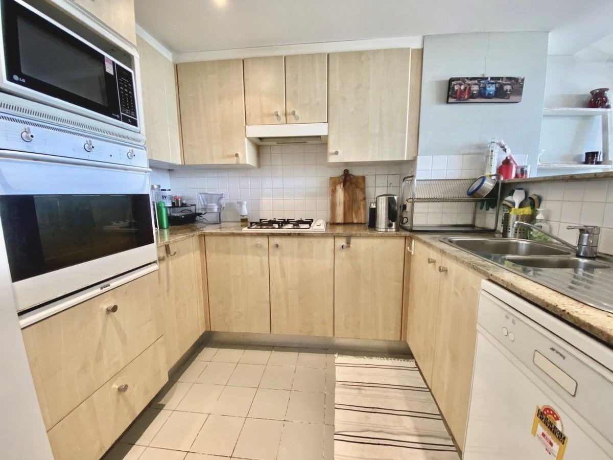 43/257 Oxford Street BONDI JUNCTION 4