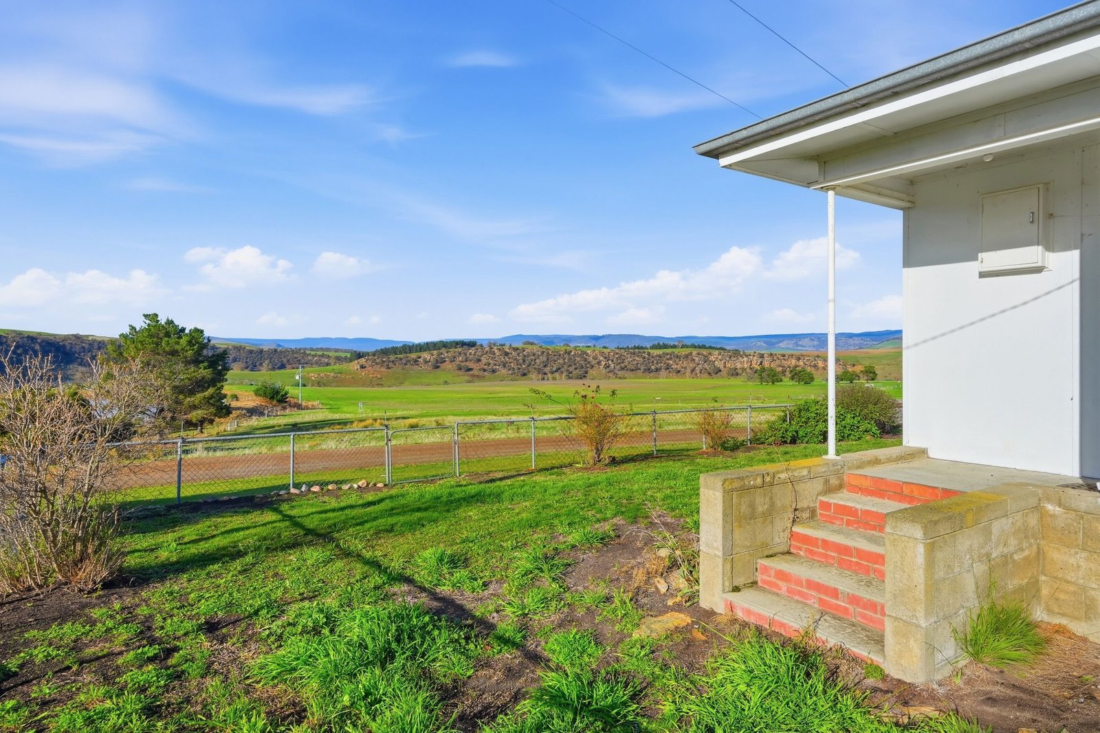 4329 Lyell Highway GRETNA 11