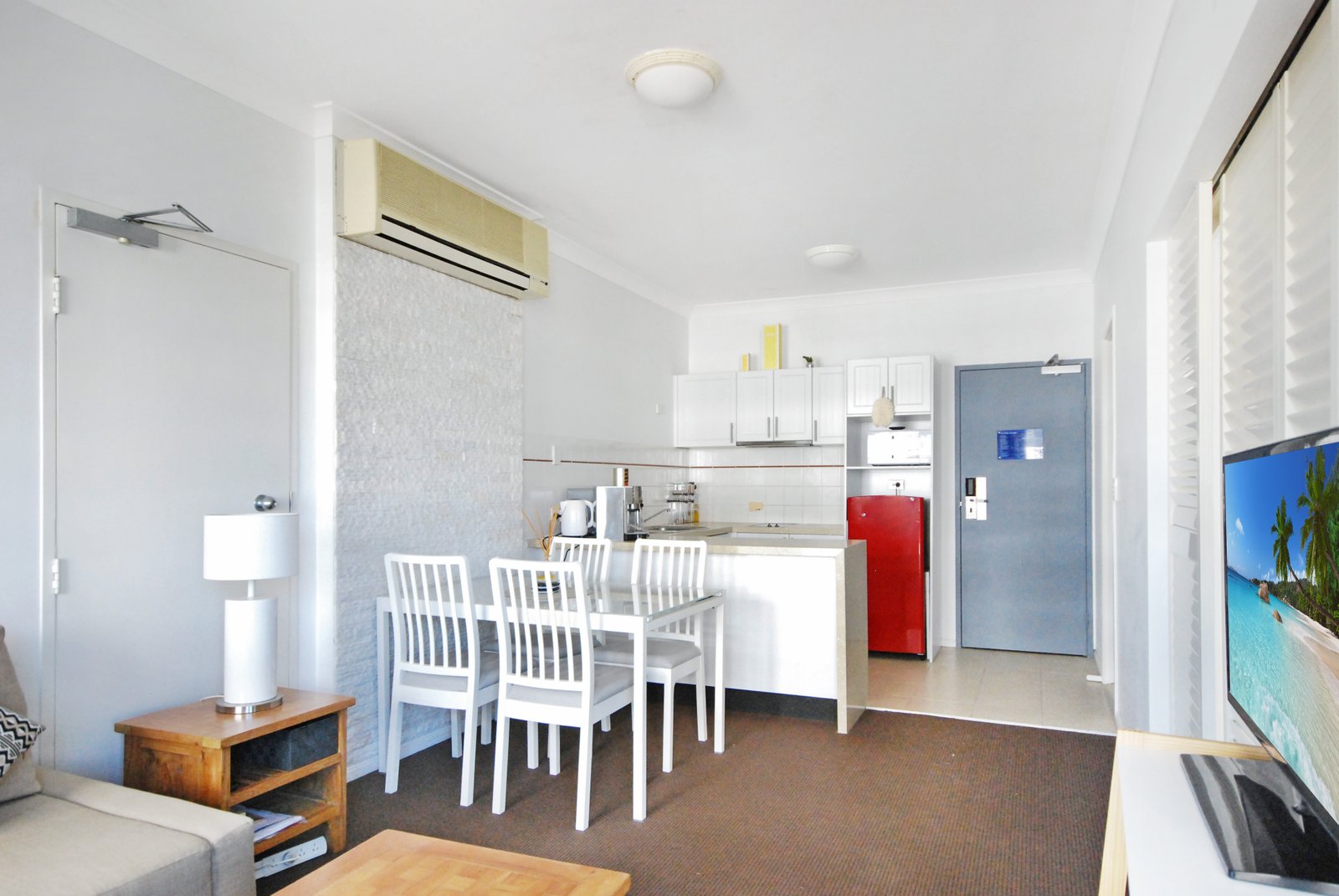 432/99 Griffith Street COOLANGATTA 3