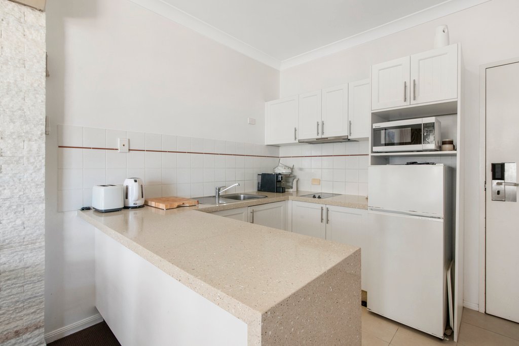 432/99 Griffith Street COOLANGATTA 4