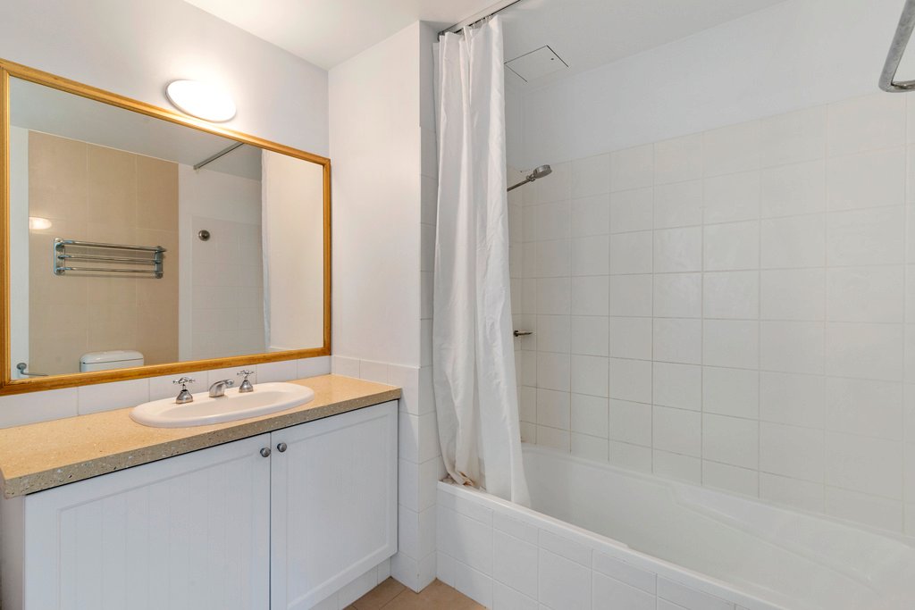 432/99 Griffith Street COOLANGATTA 6