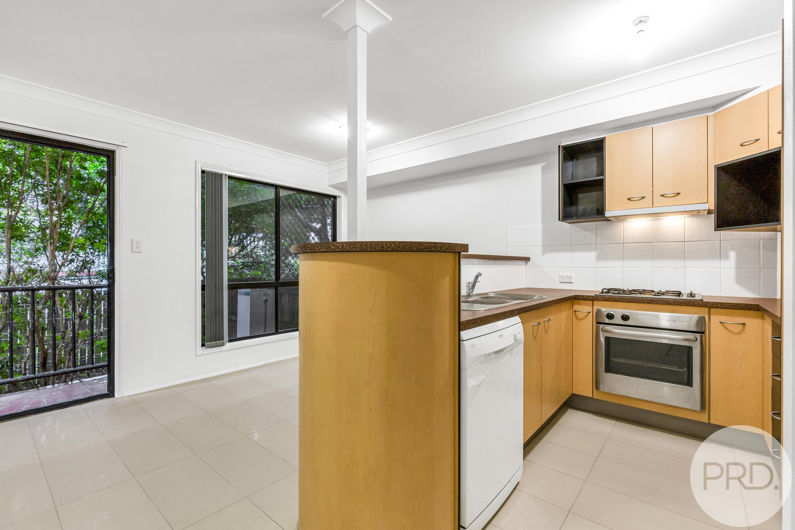 4/33 Alva Terrace GORDON PARK 3