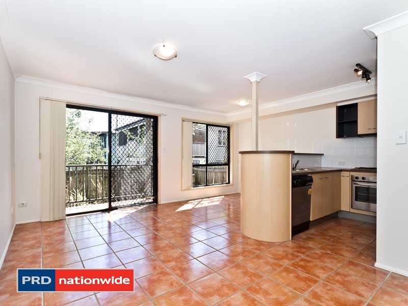 4/33 Alva Terrace GORDON PARK 2