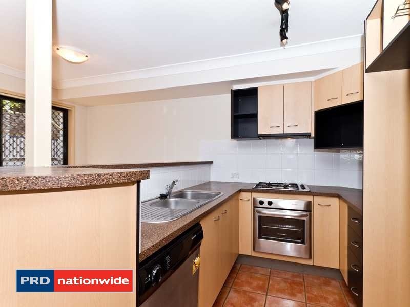 4/33 Alva Terrace GORDON PARK 3