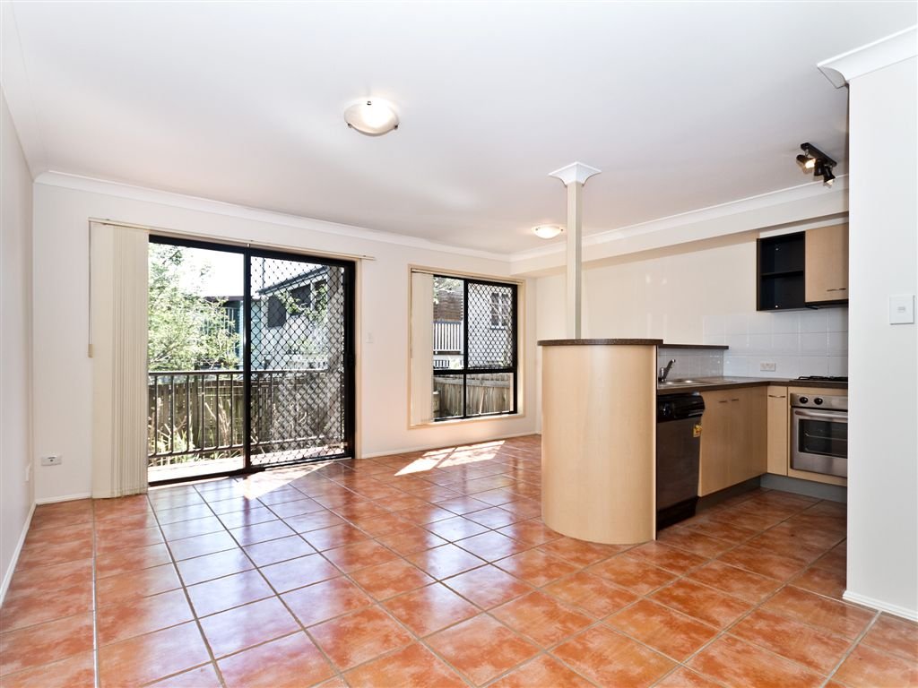 4/33 Alva Terrace GORDON PARK 4