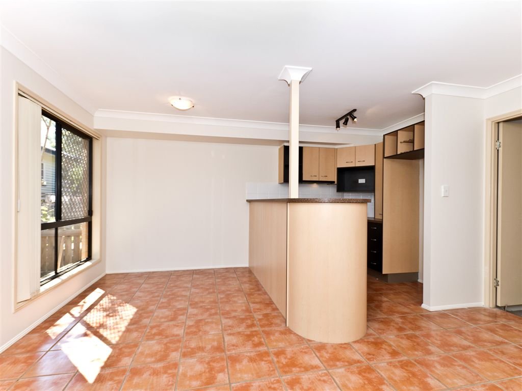 4/33 Alva Terrace GORDON PARK 5