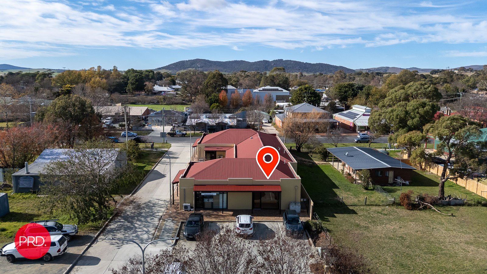 4/33 Ellendon Street BUNGENDORE 1