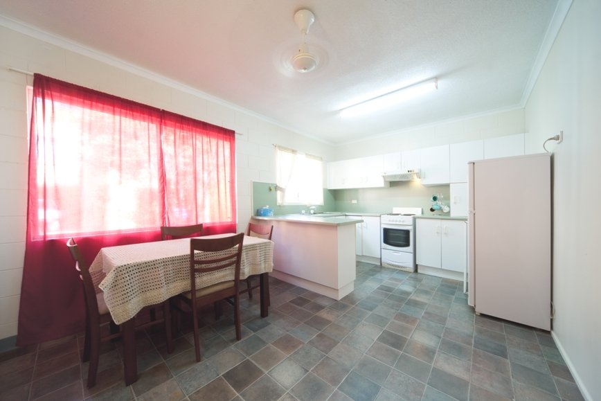 43/3 Eshelby Drive CANNONVALE 5