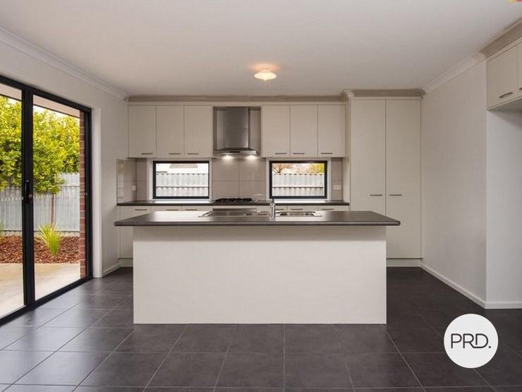 433 Fallon Street NORTH ALBURY 2