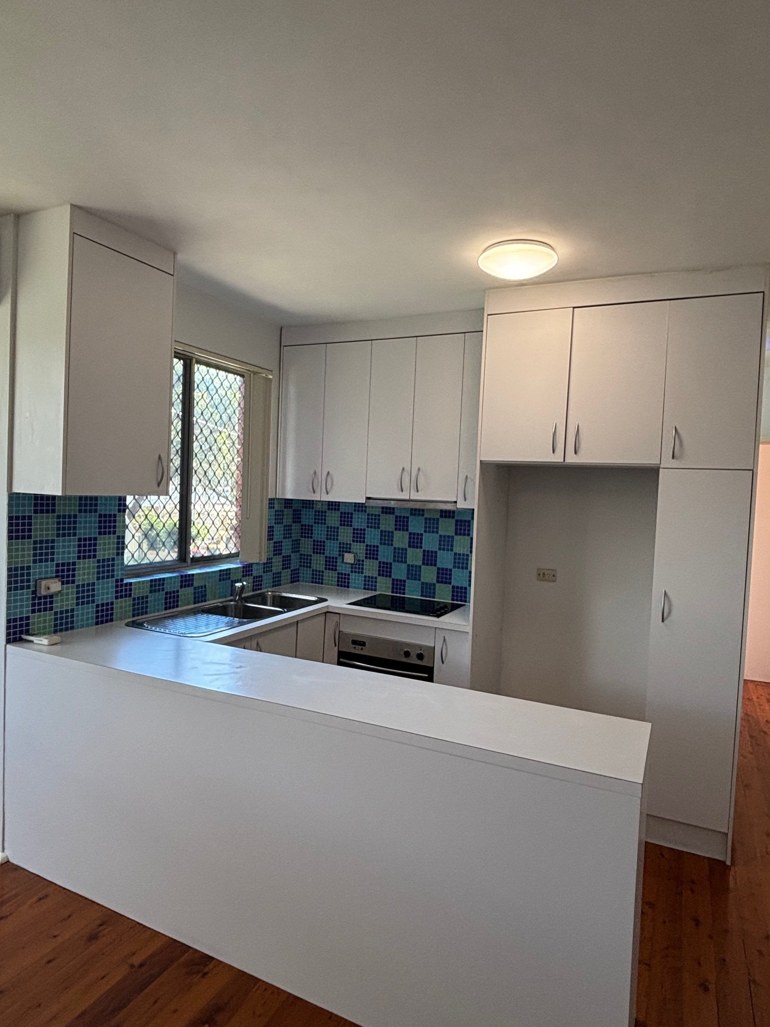 4/33 Graham Road NARWEE 2