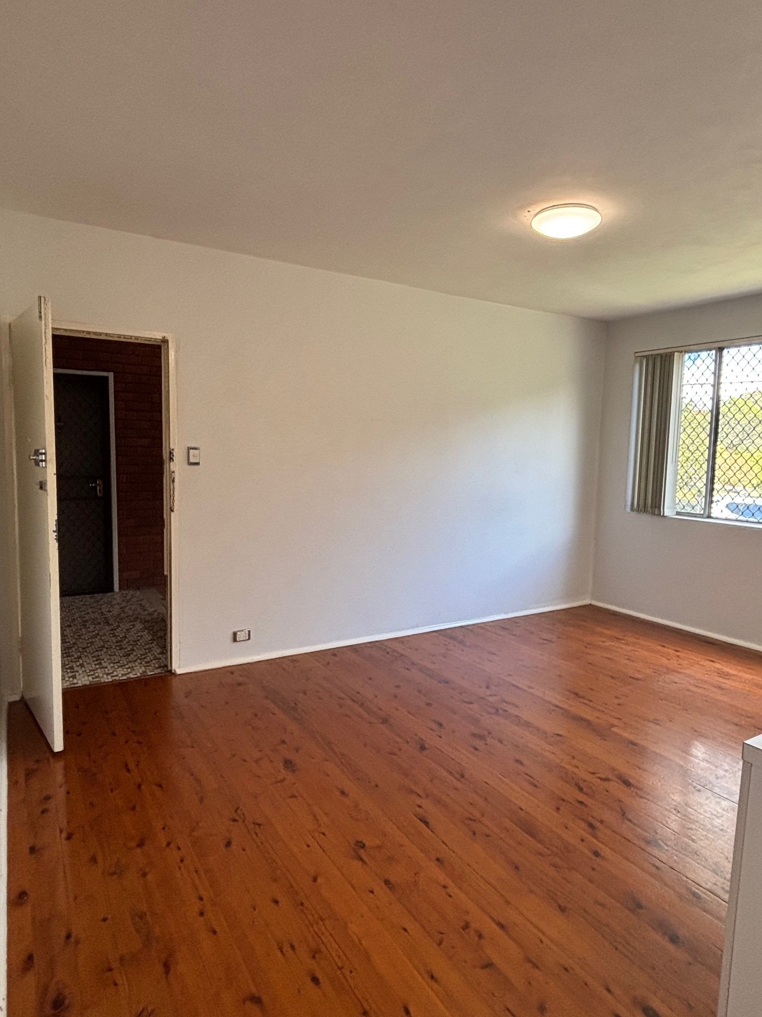 4/33 Graham Road NARWEE 3