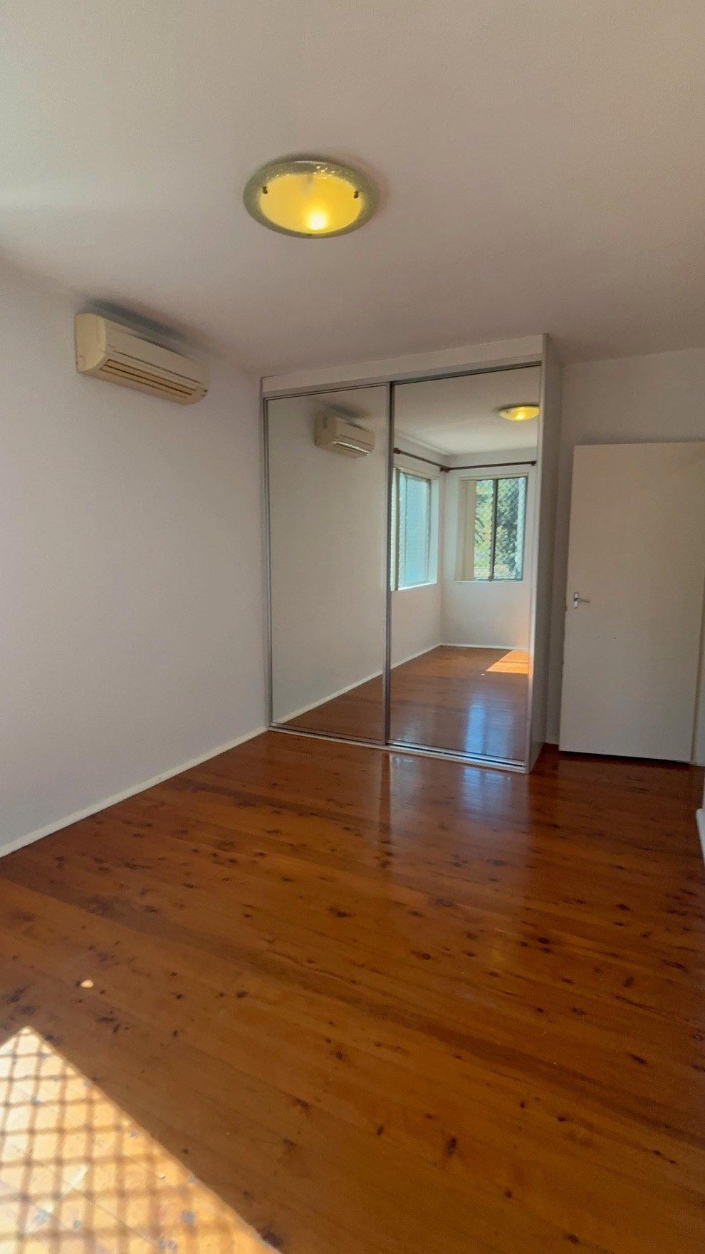 4/33 Graham Road NARWEE 5