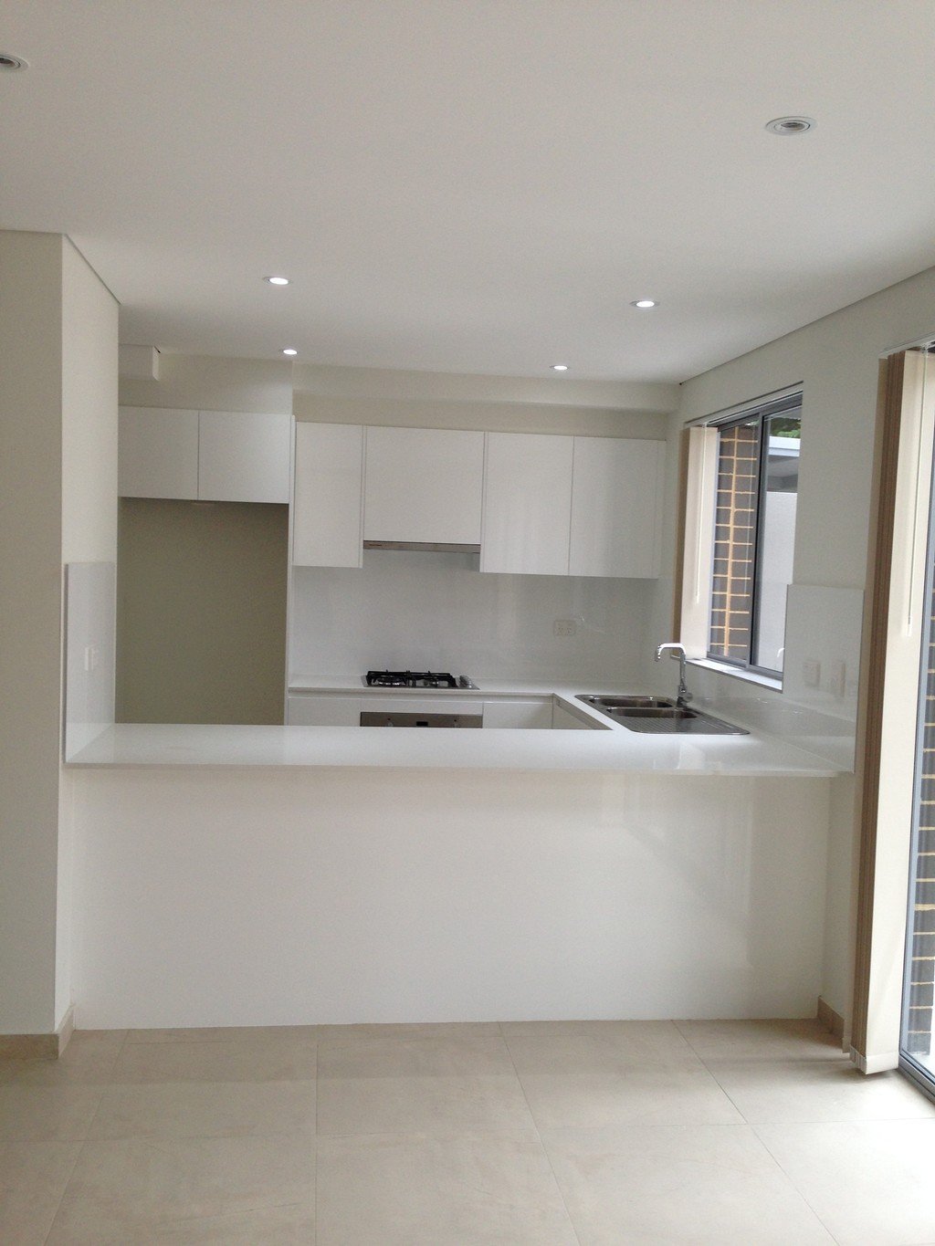 4/33 Gray Street KOGARAH 1