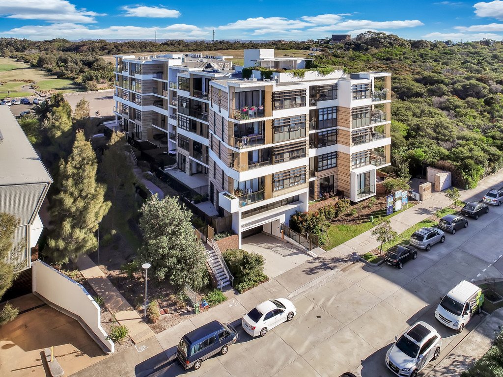 4/33 Harvey Street LITTLE BAY 11