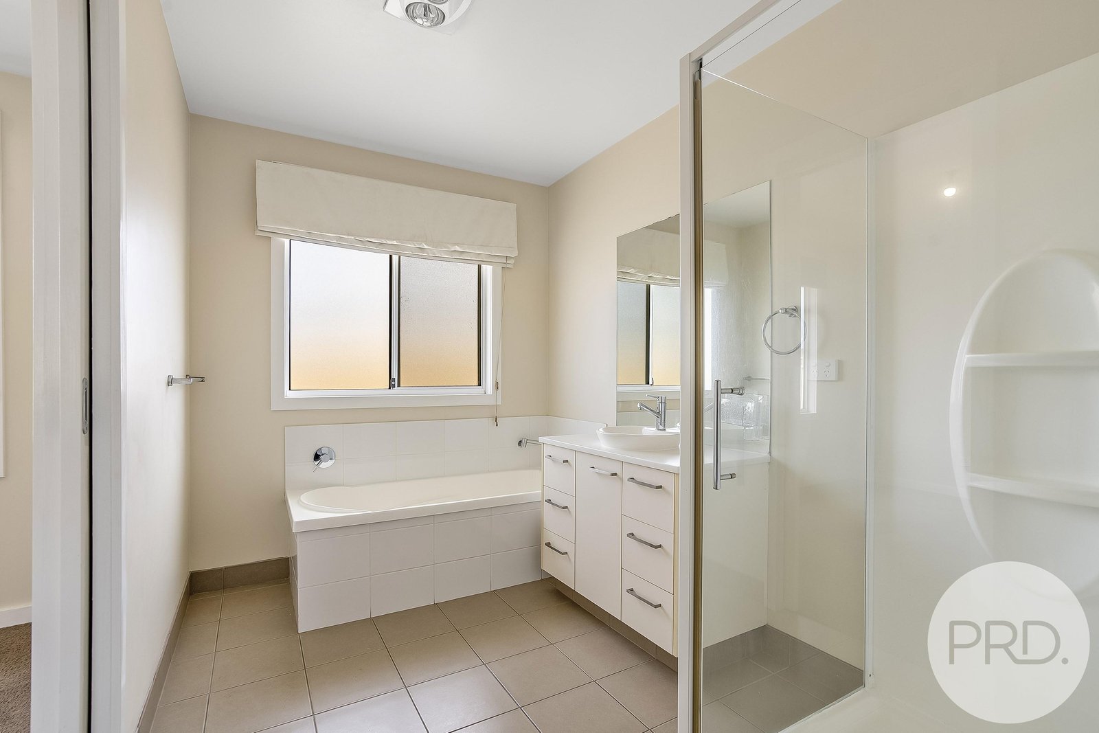 4/33 Jubilee Avenue BRIGHTON 8