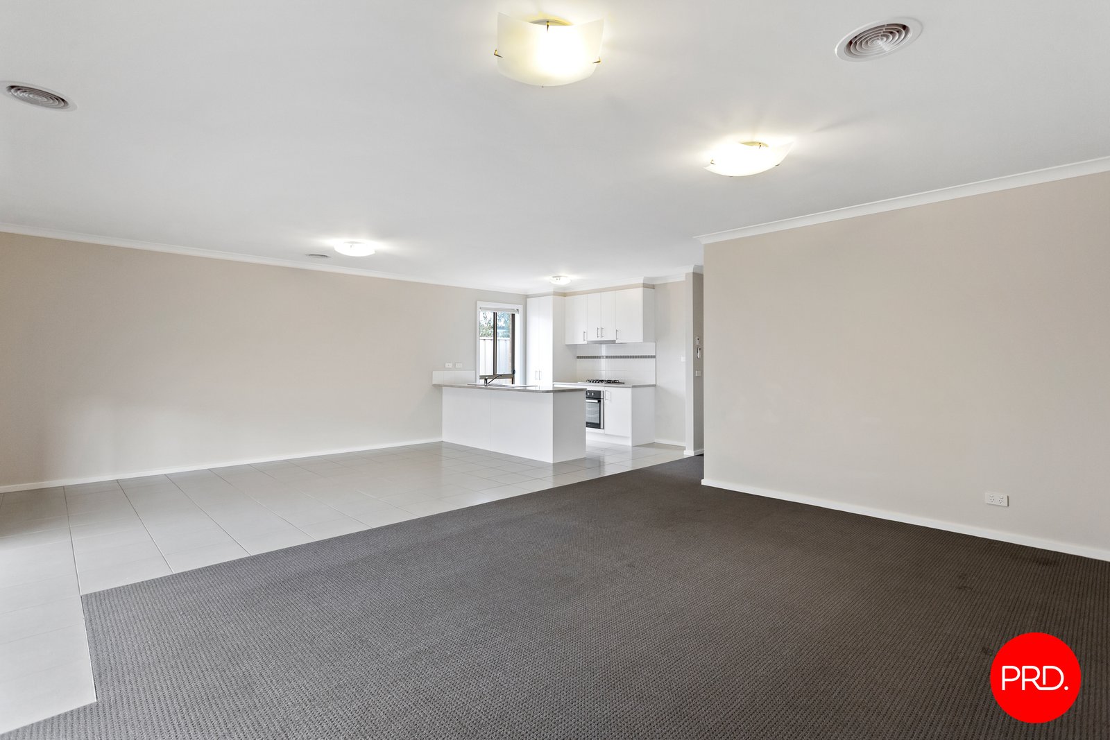 4/33 Kennewell Street WHITE HILLS 3