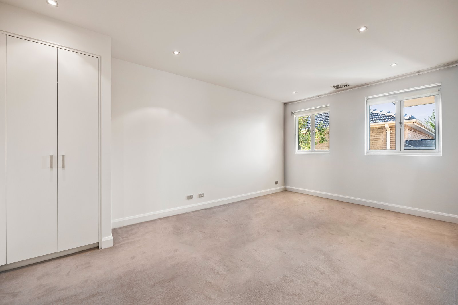 Real Estate and Property in 4/33 Kooyong Road, Caulfield North, VIC