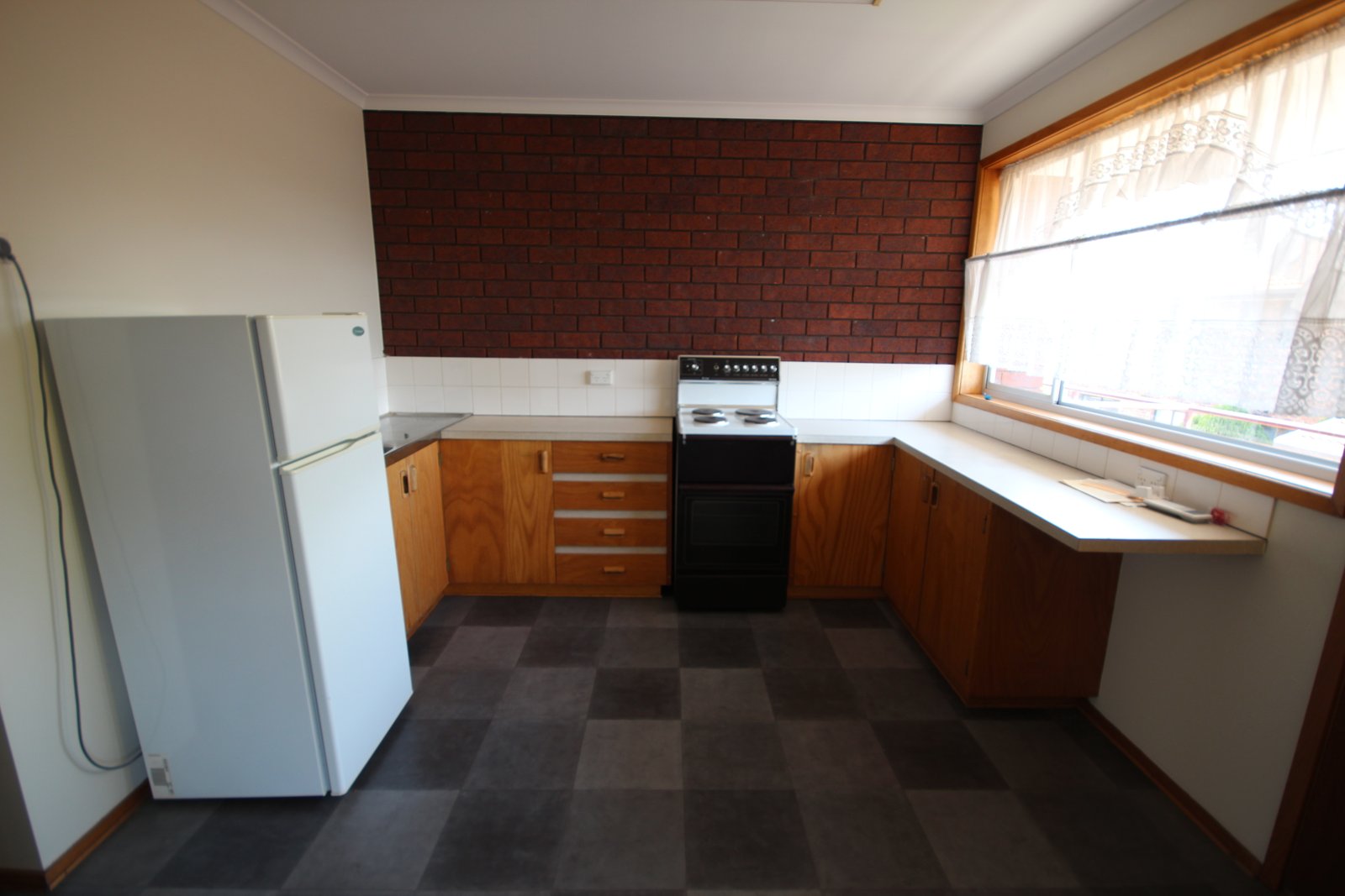 4/33 South Street BELLERIVE 9