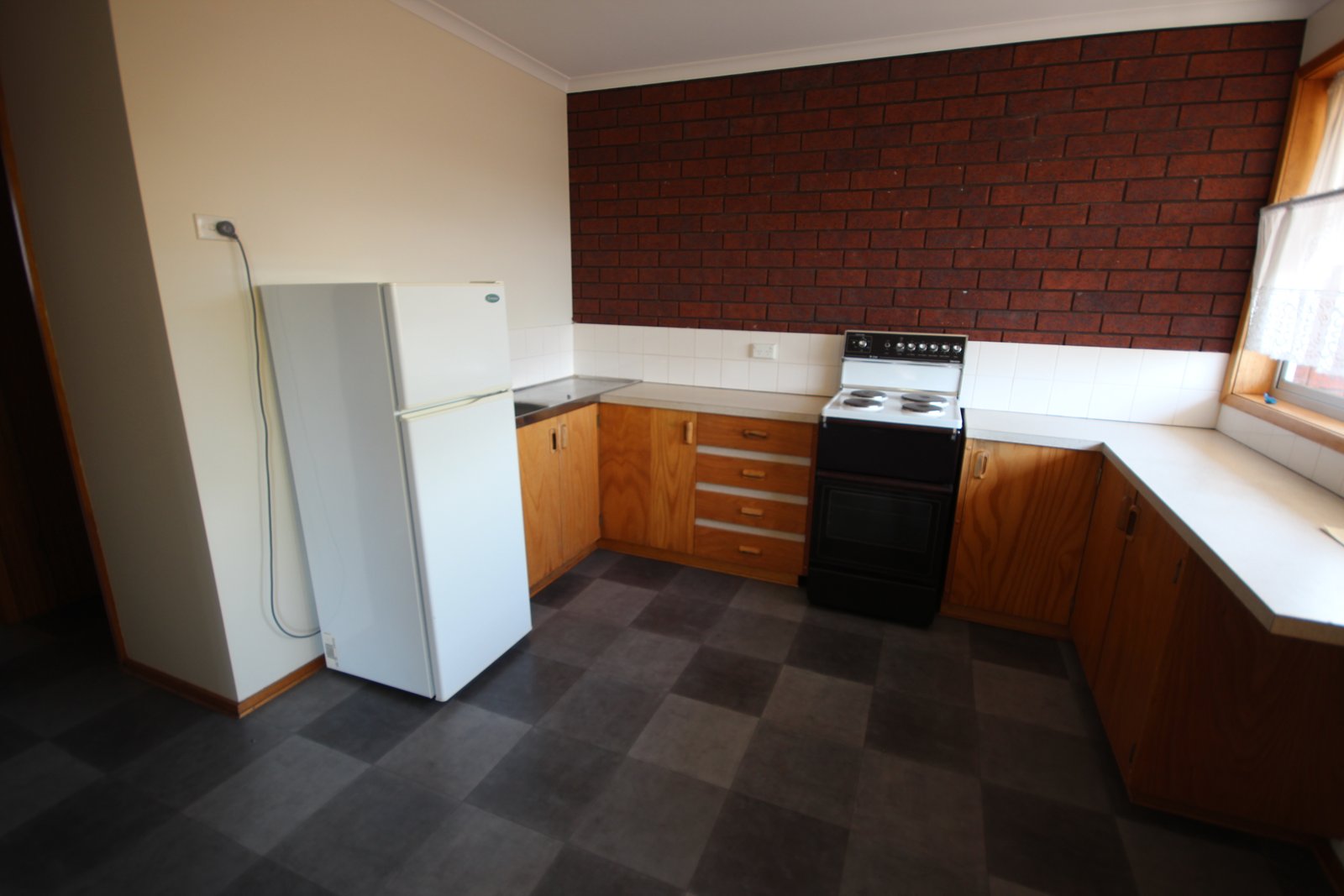 4/33 South Street BELLERIVE 10