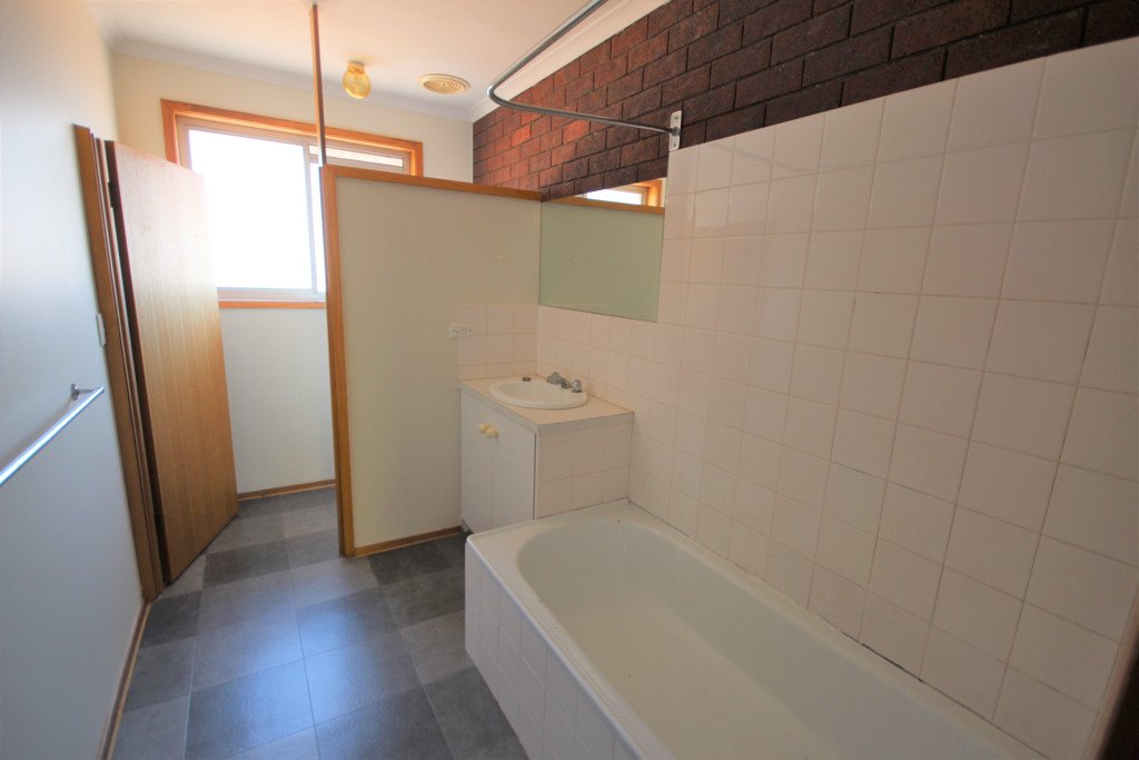 4/33 South Street BELLERIVE 8