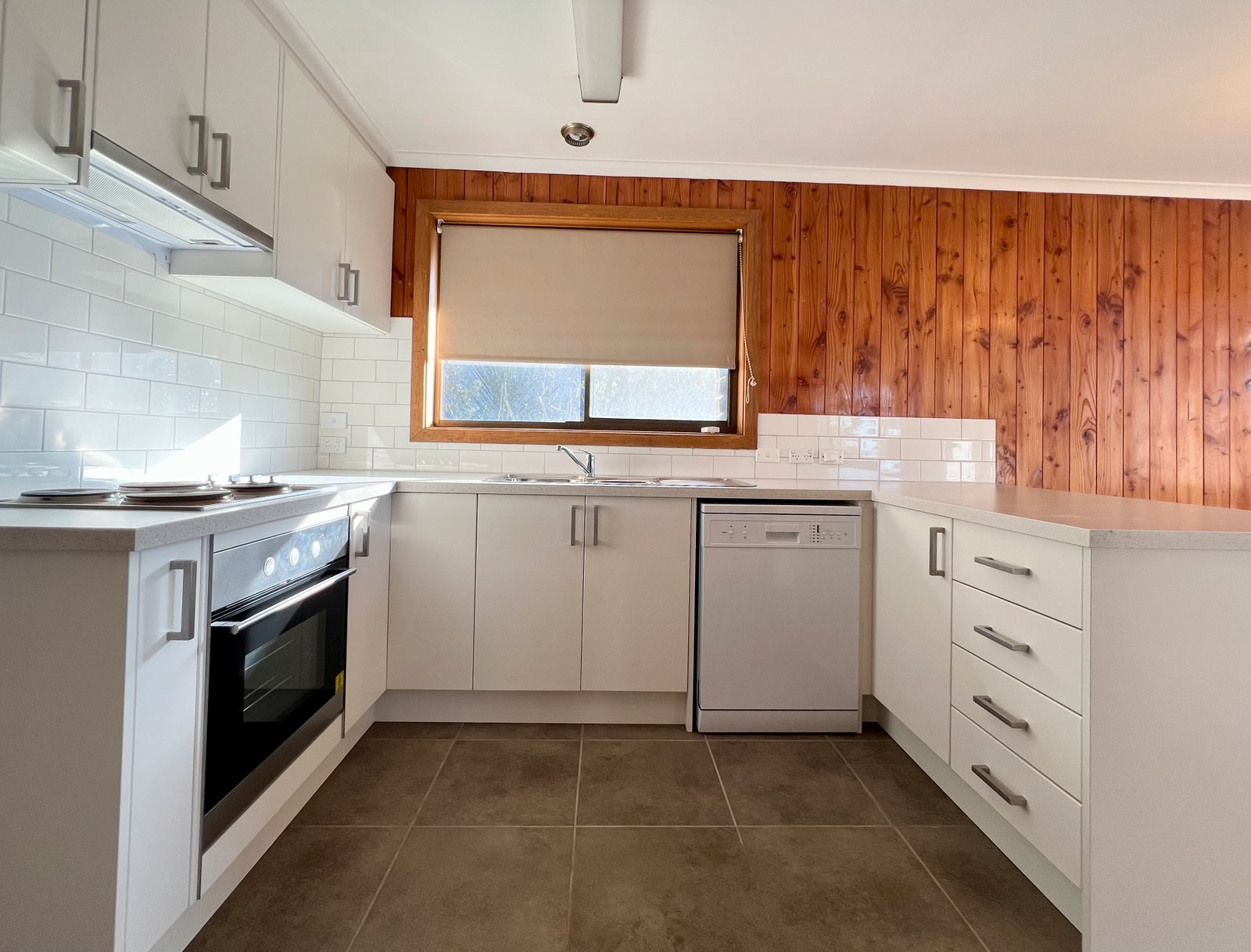 Gallery: 4/333 Roslyn Road