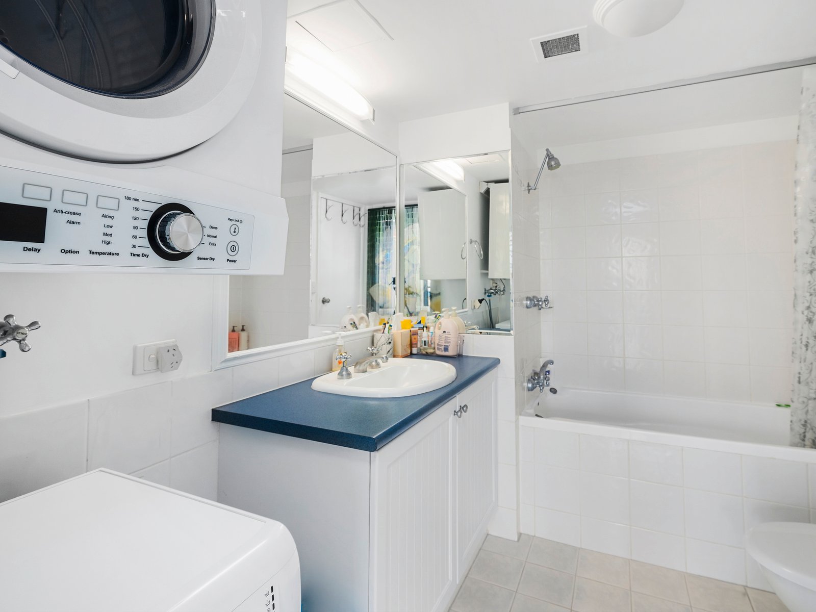 433/99 Griffith Street COOLANGATTA 8