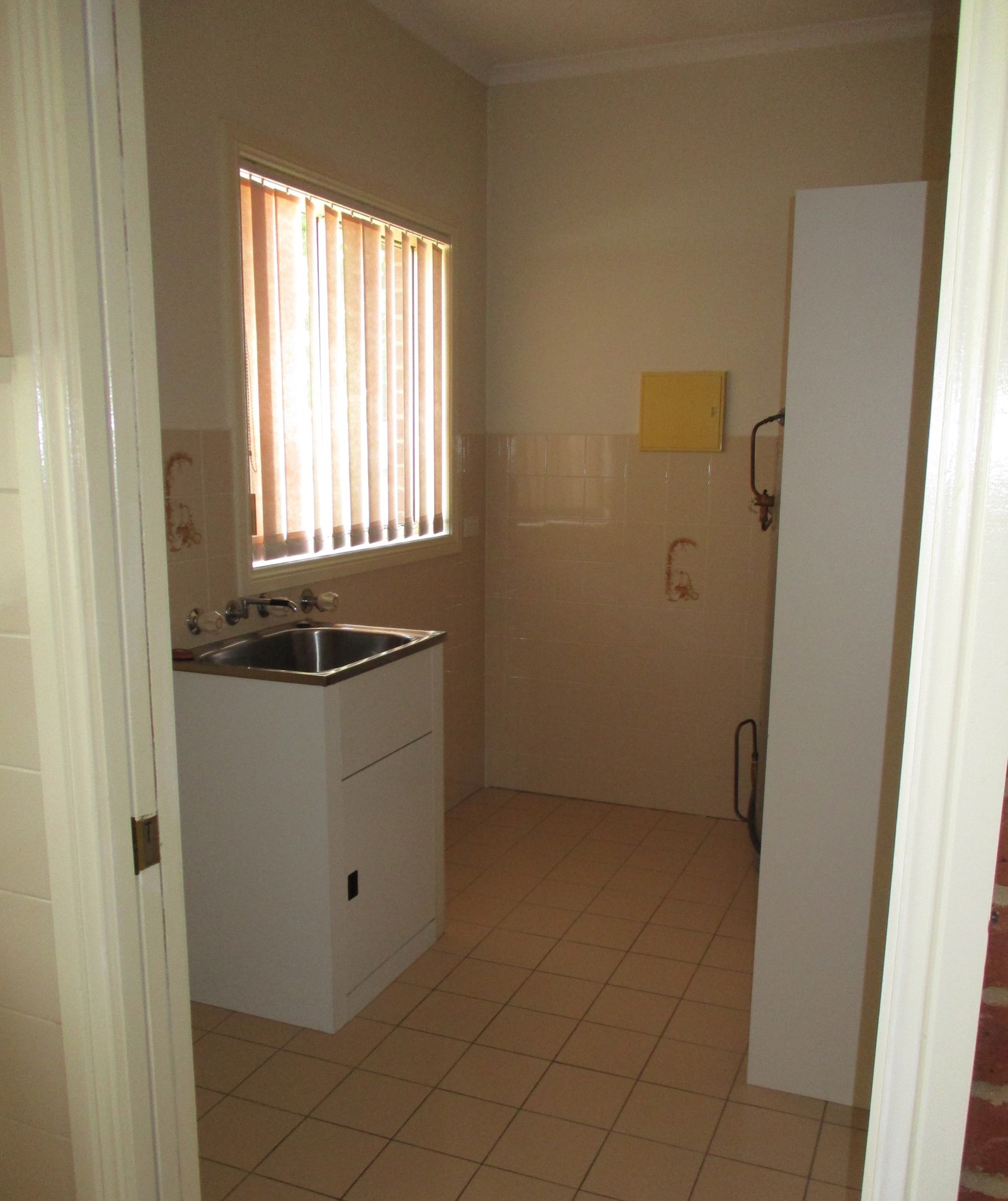 4/34-36 Carey Street TUMUT 7