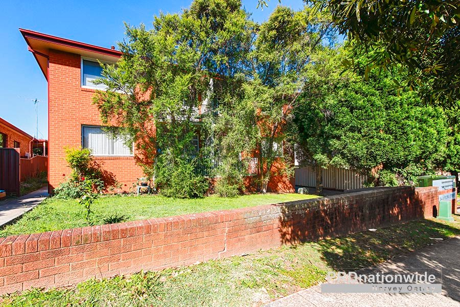 4/34-36 Flora Street ROSELANDS 1