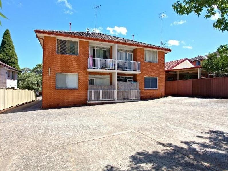 4/34-36 Flora Street ROSELANDS 3