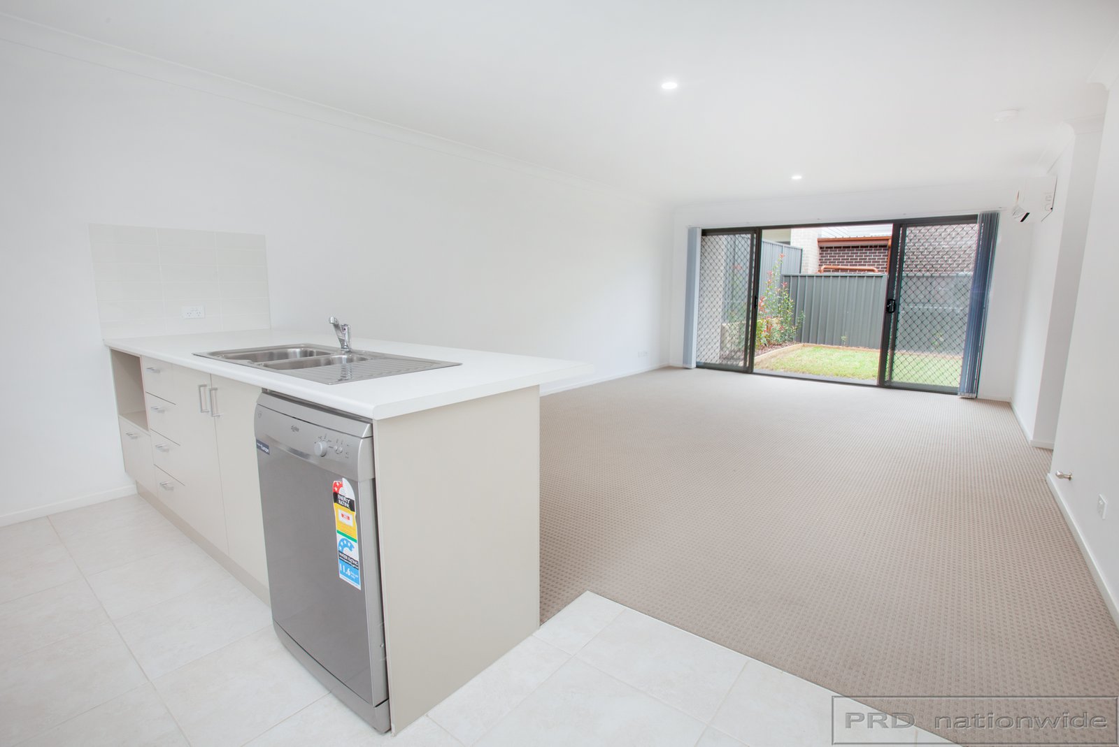 4/34 Blackbird Street THORNTON 4