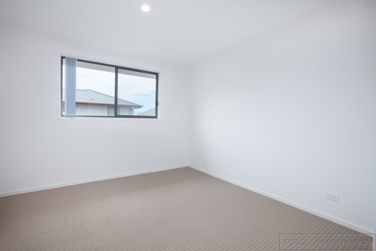 4/34 Blackbird Street THORNTON 9