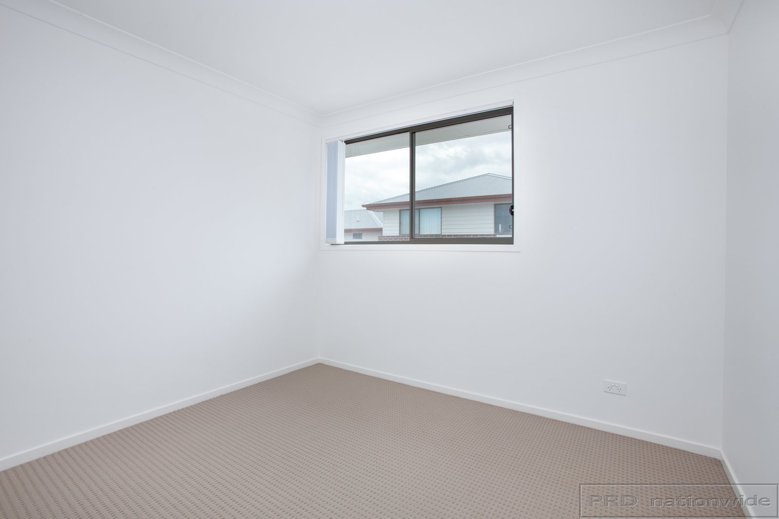 4/34 Blackbird Street THORNTON 11