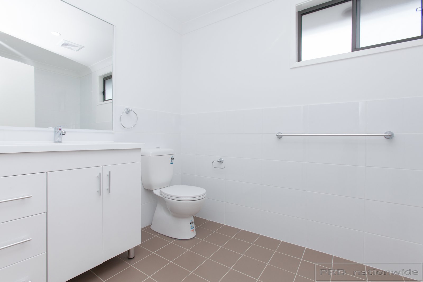 4/34 Blackbird Street THORNTON 14