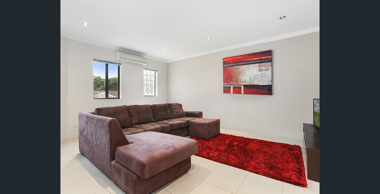 4/34 Edgbaston Road BEVERLY HILLS 1