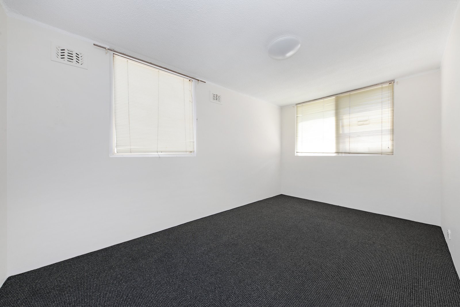4/34 Jauncey Place HILLSDALE 4