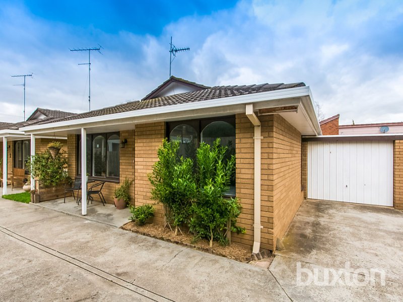 Gallery: 4/349 Pakington Street