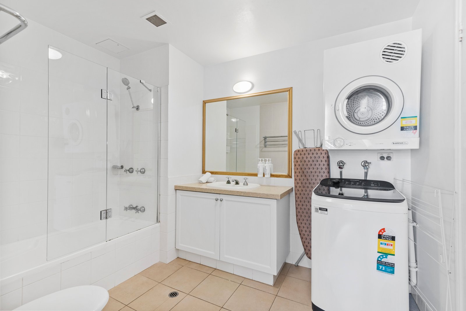 434/99 Griffith Street COOLANGATTA 3