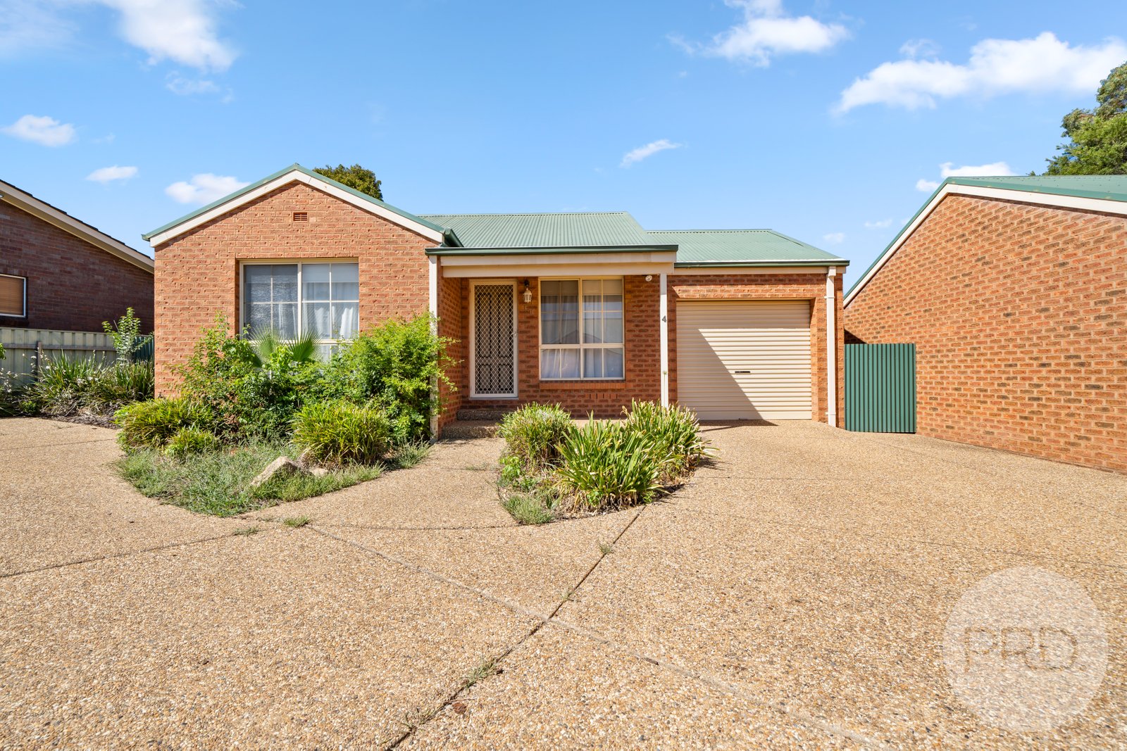 4/35-37 Kenneally Street KOORINGAL 1