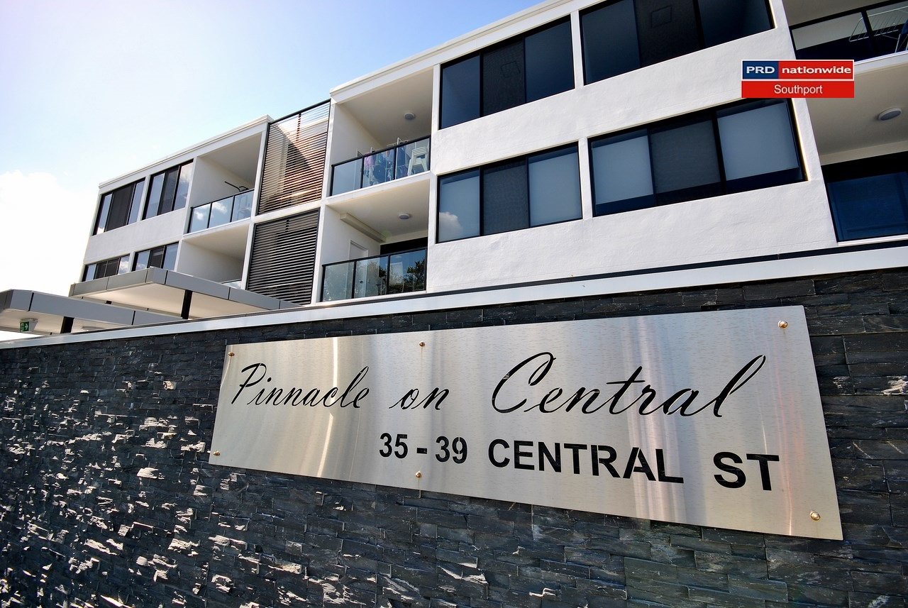 4/35-39 Central Street LABRADOR 9