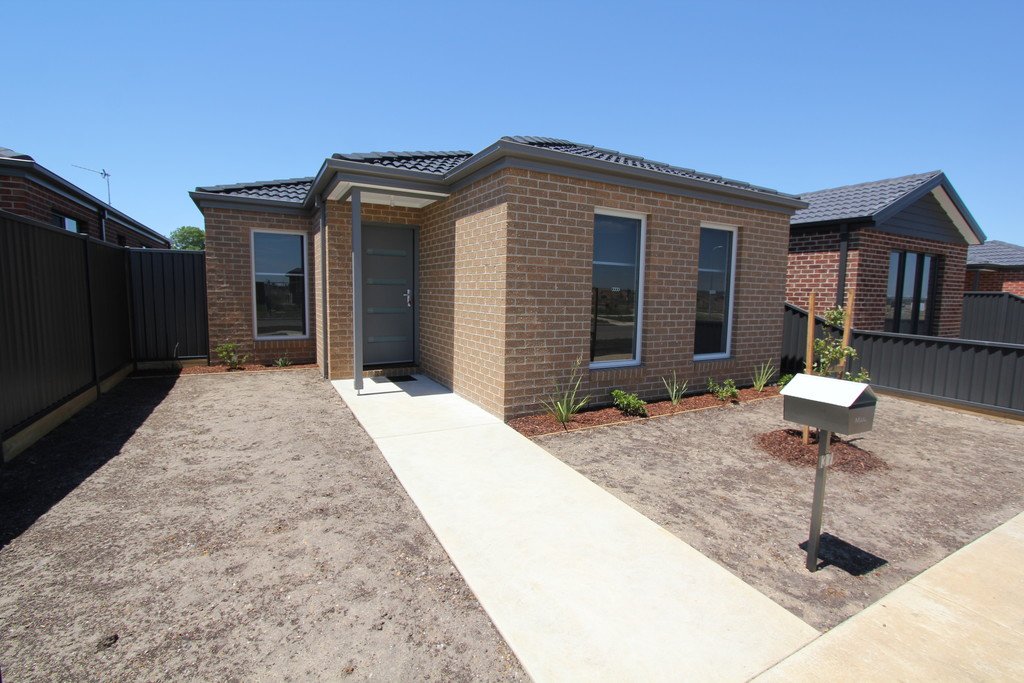 4/35 Dairymans Way BONSHAW 1