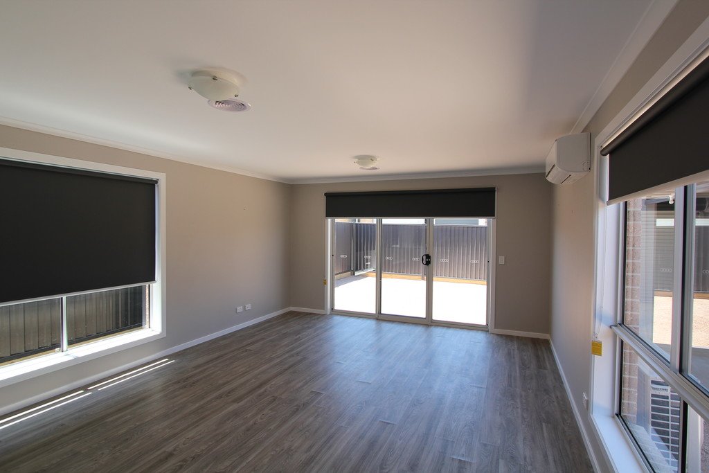 4/35 Dairymans Way BONSHAW 3