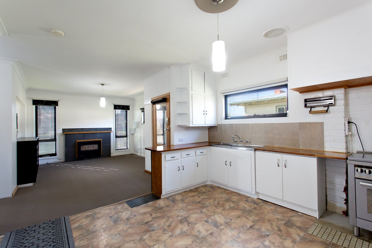 Gallery: 435 Gillies Street