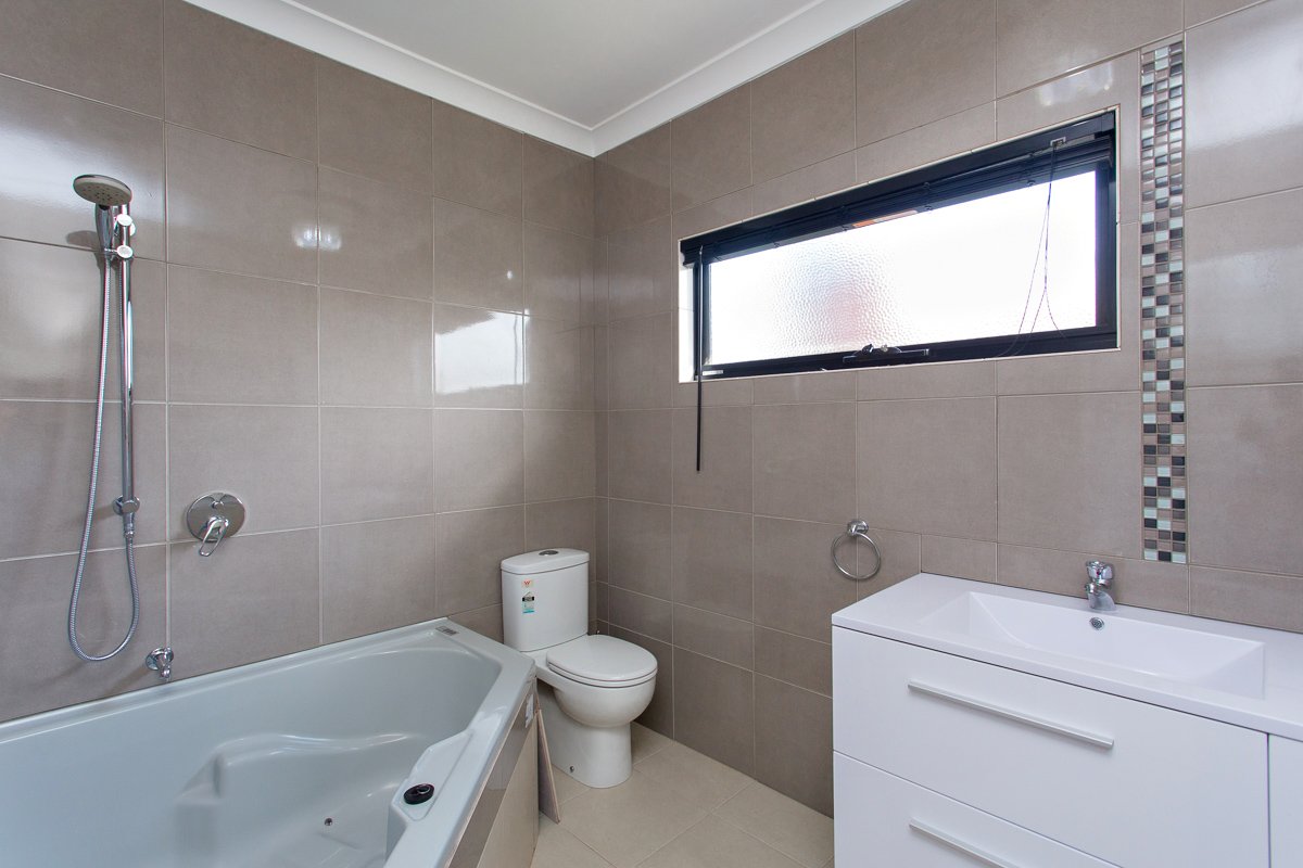 Gallery: 435 Gillies Street