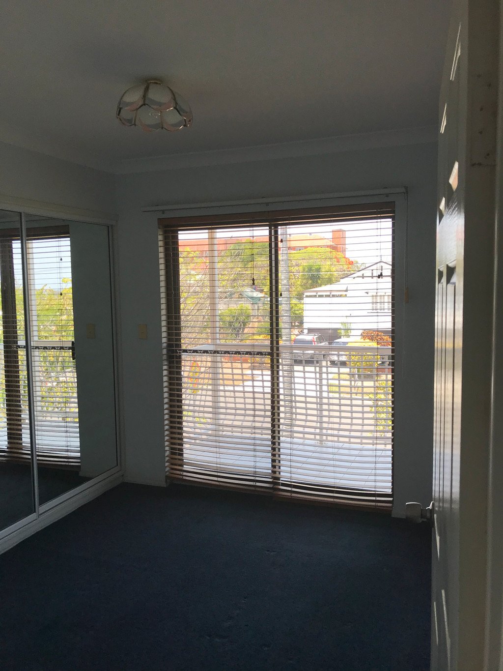 4/35 Leslie Street NUNDAH 6