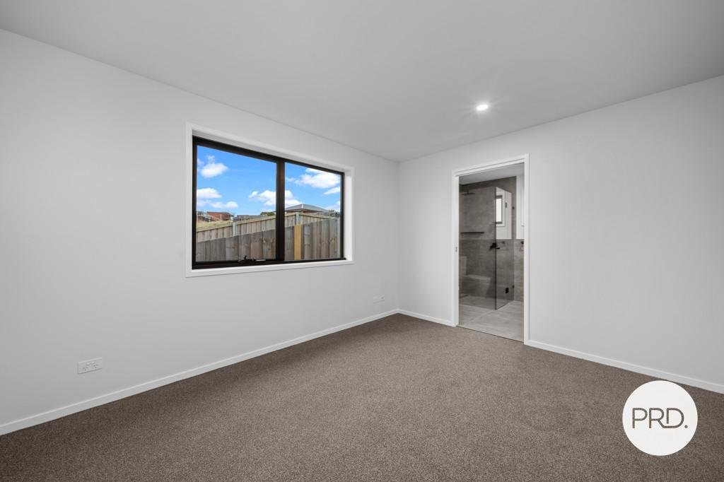 4/35 Lower Road NEW NORFOLK 8