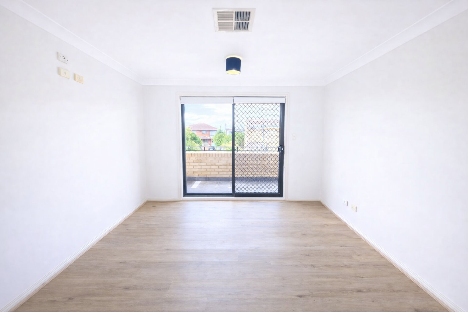 4/36-38 Passefield Street LIVERPOOL 6