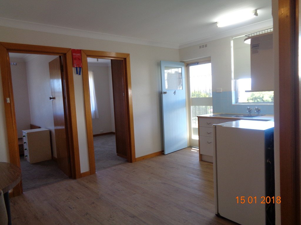 4/36 Bartoman Street BATLOW 3